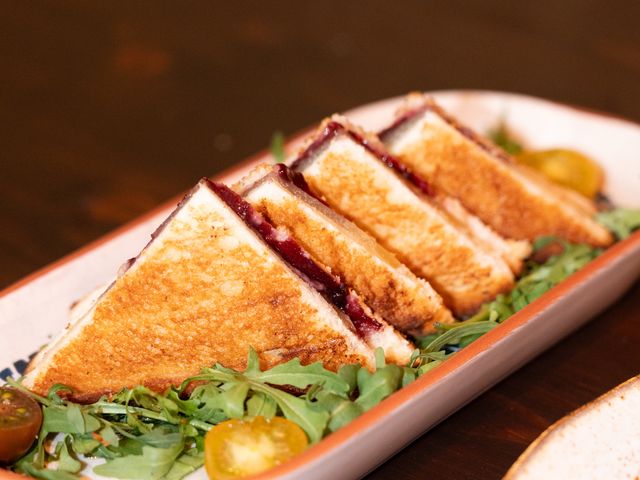 L'OUSTAOU - Troquet Landais Spécialité locale